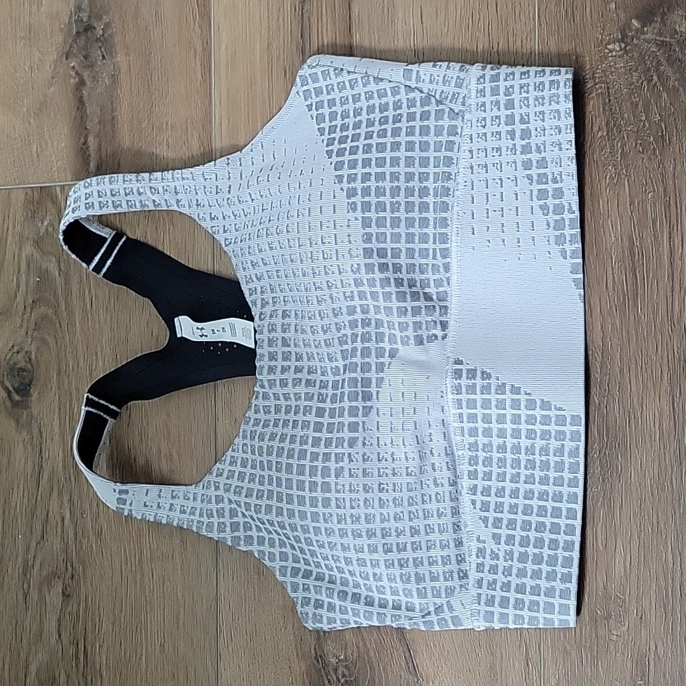 Under Armour Sports Bra